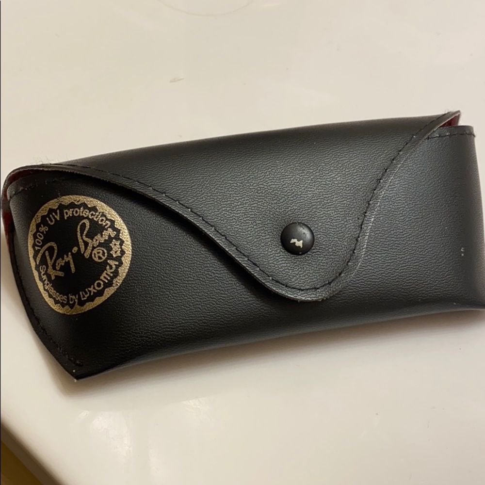 Ray Bans Case❤️🖤❤️🖤